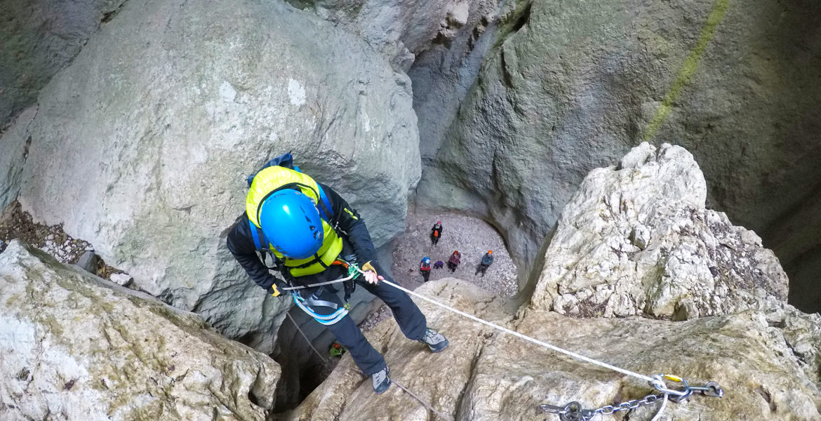 Team building - dry canyoning